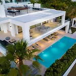 Villa Jomo *