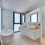 Jomo Villa