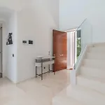 Jomo Villa
