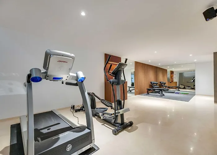 Jomo Марбелья